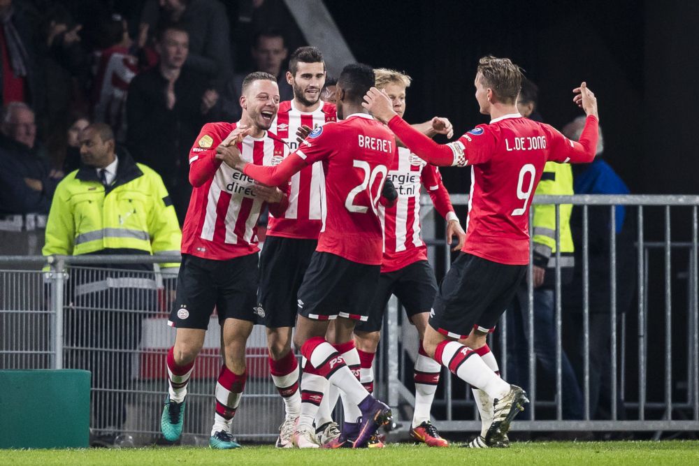 PSV wint dankzij goal van Ramselaar moeizaam met 1-0 van Sparta