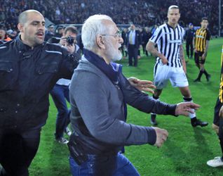 PAOK-voorzitter 3 jaar geschorst voor bestorming met pistool