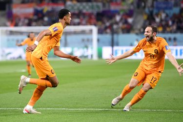 🎥 | GOAL! Cody Gakpo knalt Oranje al vroeg op voorsprong tegen Ecuador