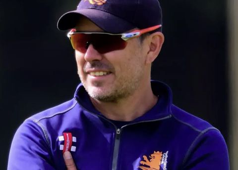 Bondscoach Nederlandse cricketploeg na bijna 4 dagen ontwaakt uit coma