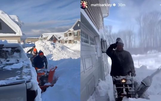 🎥 | Fans van Buffalo Bills helpen ingesneeuwde speler op weg naar het vliegveld