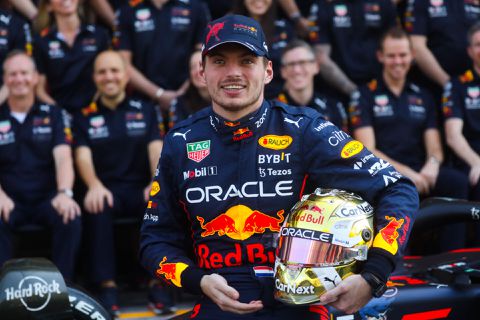 Max Verstappen legt uit: 'Daarom gebruik ik geen maandverband'