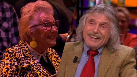 🎥😂 | Dame in publiek flirt met Johan Derksen: 'Pas op, ze grijpt je'