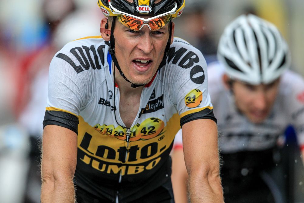 Gesink valt hard op hoofd: 'Ik ben het allemaal kwijt'