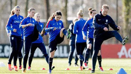 Oranjevrouwen oefenen tegen Kiwi's en Canada