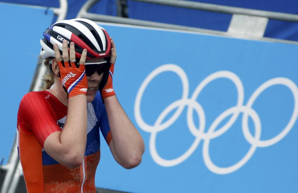 Van der Breggen: 'Verhaal van Annemiek kleeft aan mijn gouden medaille'