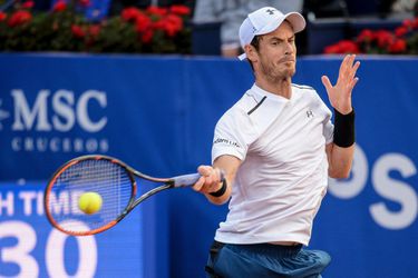 Murray met moeite naar kwartfinales in Barcelona