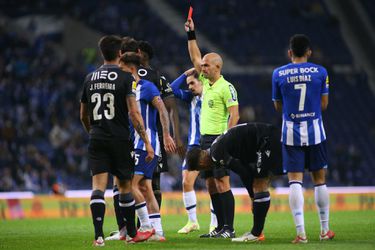Porto en Sporting worden uit Champions League geschopt als ze schulden niet betalen