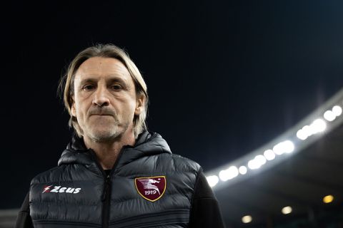 Trainerschaos Salernitana compleet: van ontslag teruggekeerde Nicola ligt er alweer uit