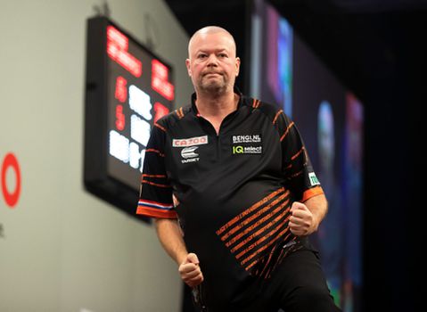 Dit is het programma van de kwartfinales van de Grand Slam of Darts