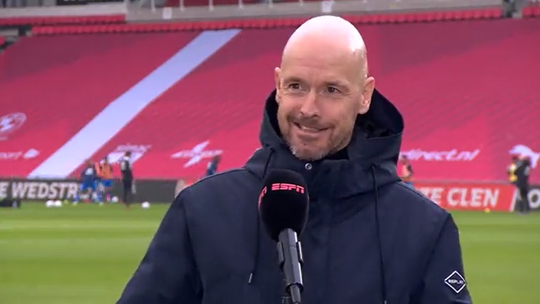 🎥 | Erik ten Hag na nieuwjaarswens Van Gangelen: 'Het is bijna februari, man!'