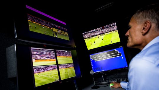 KNVB gaat videoscheidsrechters dan eindelijk écht testen