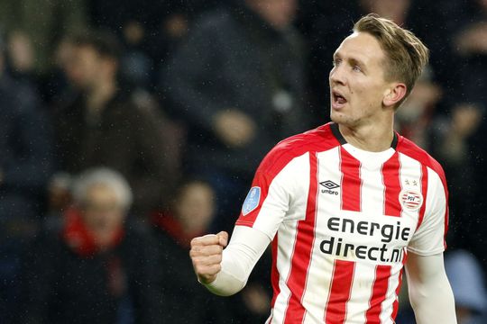 PSV eerste club die 2 keer winterkampioen is op deze manier