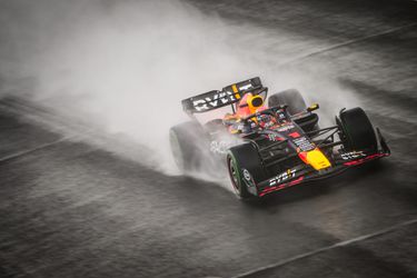 🎥 | Verstappen vindt nieuwe bandenregels ruk: 'Belachelijk, zoeken het maar uit'