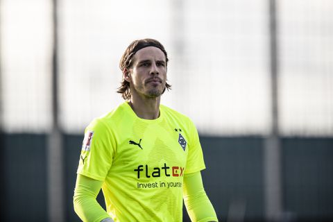 Daar is-ie! Yann Sommer tekent bij Bayern München (en zit direct bij de wedstrijdselectie)