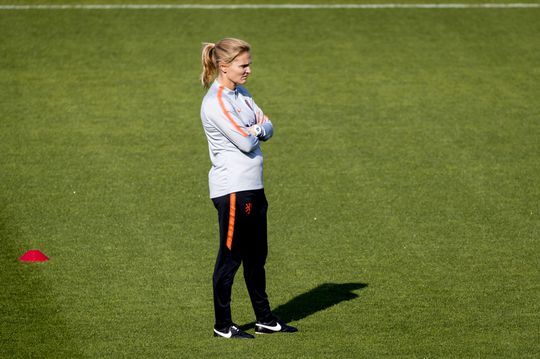 Oranjeleeuwinnen beginnen in WK-opstelling aan uitzwaai-pot tegen Australië