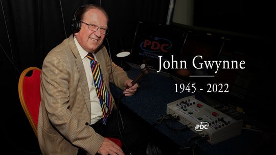 Legendarische dartcommentator John Gwynne (77) overleden