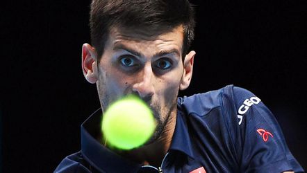 Djokovic begint in Londen met makkelijke winst