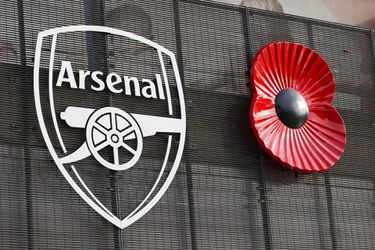 Arsenal-speler wordt verdacht van matchfixing: pakte met opzet gele kaart