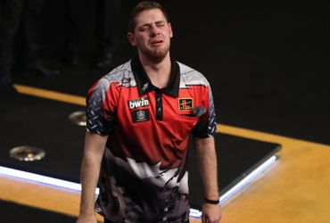 Nee toch! Van Peer vecht weer tegen darteritus op Dutch Open