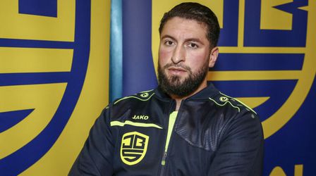 Glory-baas skipt Ben Saddik en Plazibat: 'Geen privileges voor teamgenoten'