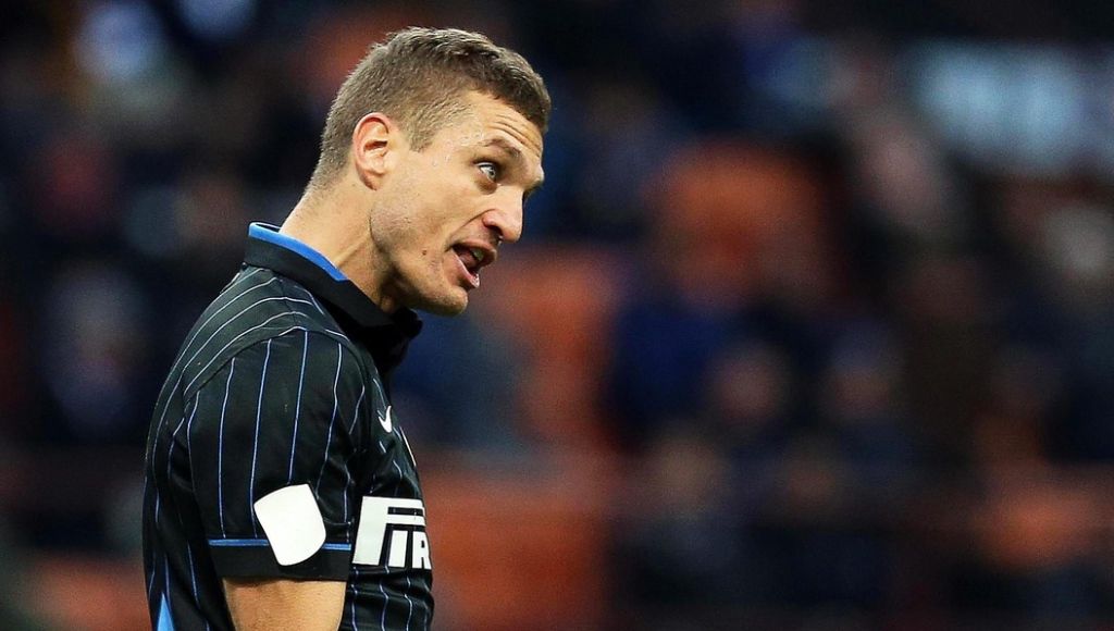 Inter verscheurt contract Vidic