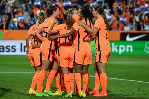 Fenna Kalma is 1e debutant onder Andries Jonker en maakt meteen de winnende