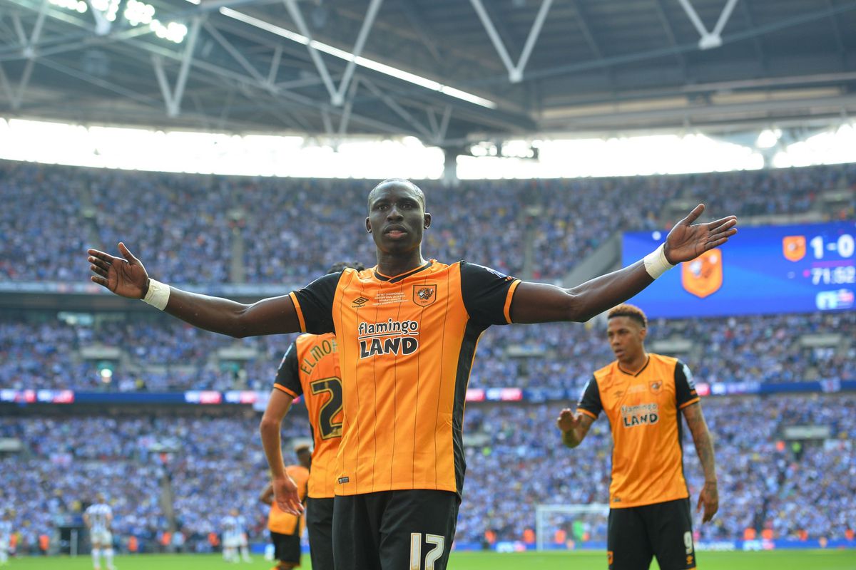 Diame schiet Hull City in 'duurste' voetbalwedstrijd ter wereld naar Premier League (video)