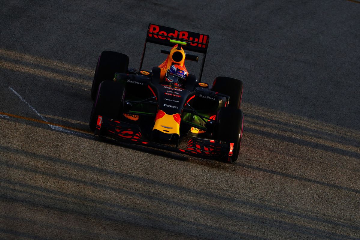 Verstappen en Red Bull laten topvorm zien: P1 en P2