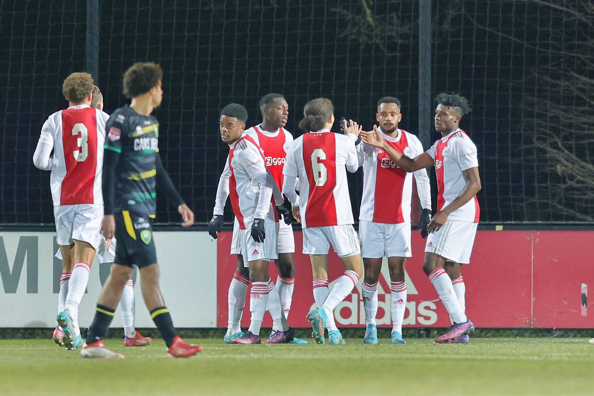 KKD: doelpuntenregen bij Jong Ajax-ADO, FC Emmen wint op bezoek in Eindhoven