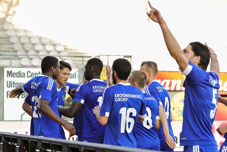 Almere City sloopte FC Emmen in de play-offs om promotie van 2015/2016