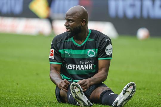 Jetro Willems flirt openlijk met PSV