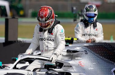 Hamilton ging ziek naar pole, reservecoureur Ocon stond klaar