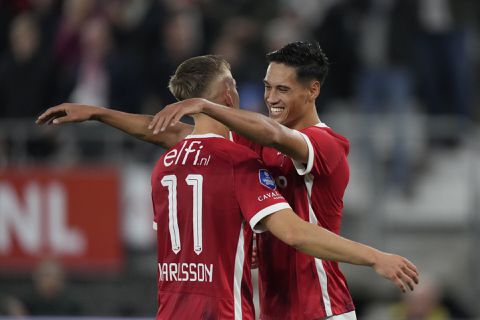 10 man van AZ scoren rustig 2 keer tegen 11 man van Volendam