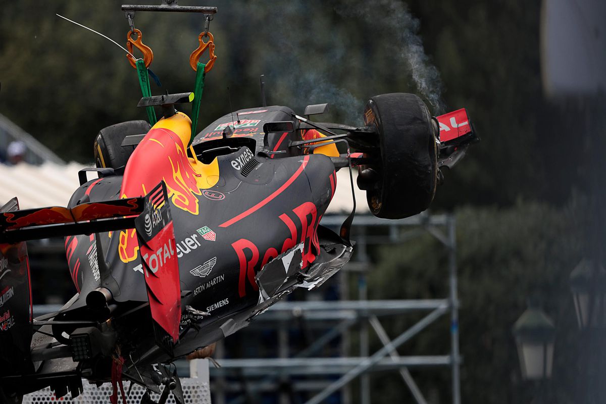 Teambaas Red Bull: crash Verstappen in Bahrein was eigen fout