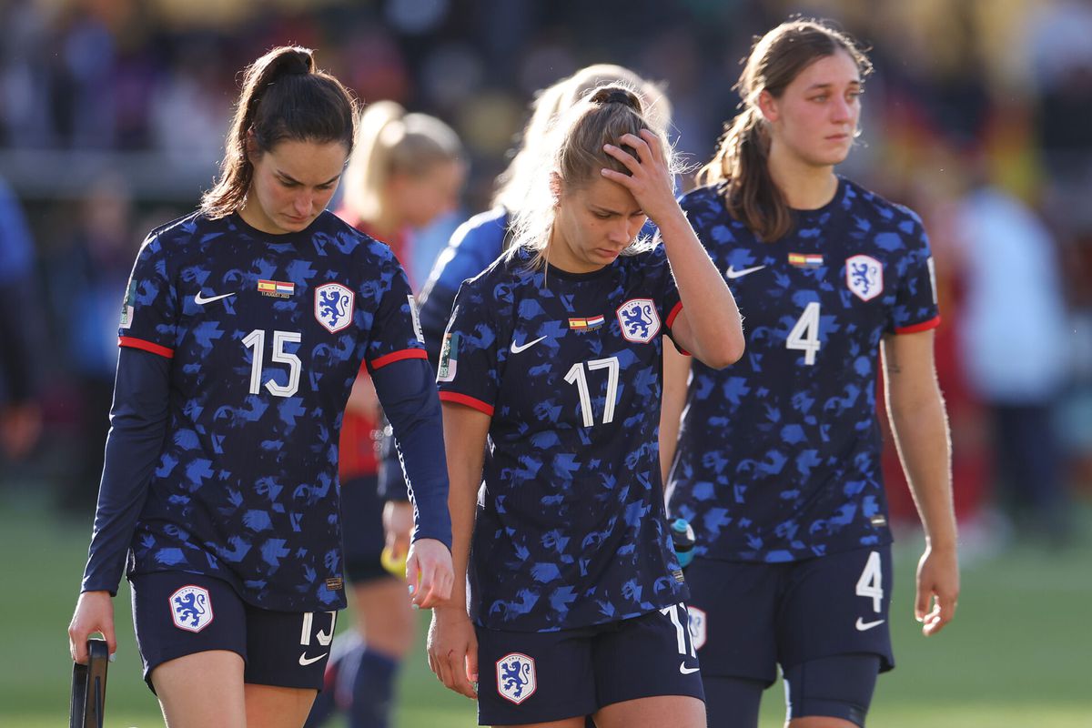 🎥 | WK-droom Oranje Leeuwinnen uit elkaar gespat: Spanje te sterk na verlenging