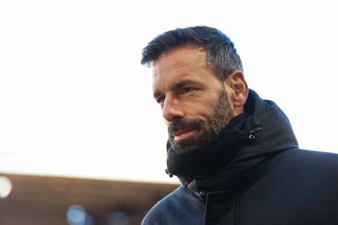 Ruud van Nistelrooij per direct weg als hoofdtrainer van PSV