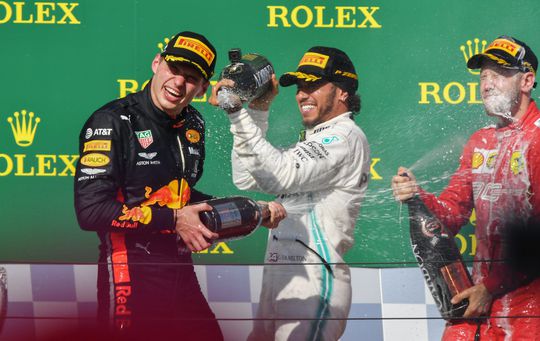 Lewis Hamilton na zieke race: 'Mooi die gevechten met Max' (video)
