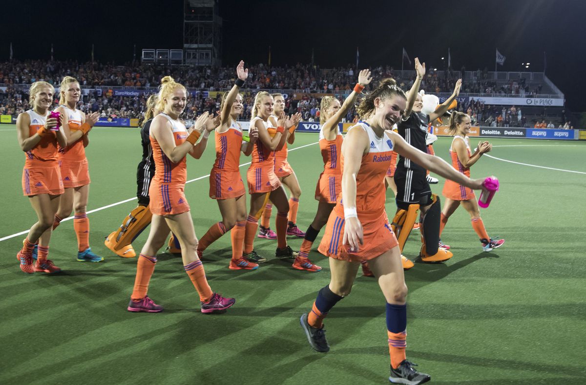 Sportagenda: Dames spelen finale EK hockey, bomvolle voetbaldag