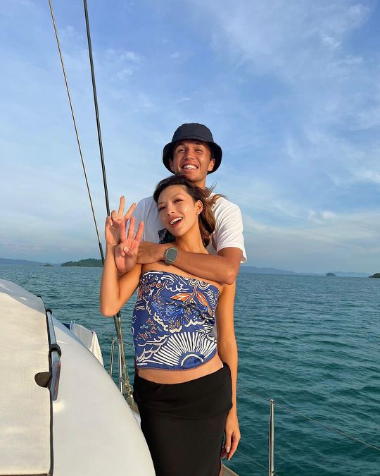 📸 | Power couple! Dit is de topsportende vriendin van Alex Albon
