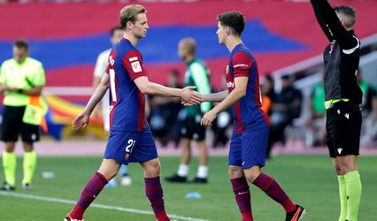 Slecht nieuws voor Oranje: Frenkie de Jong geblesseerd eraf bij Barcelona