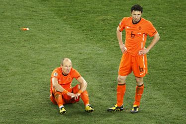 Van Bommel over WK 2010: 'Bij wereldtitel waren 7 spelers gestopt'