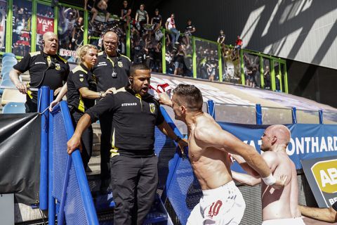 Burgemeester van Arhem is niet blij met Dusan Tadic: 'Blijf van de stewards af'