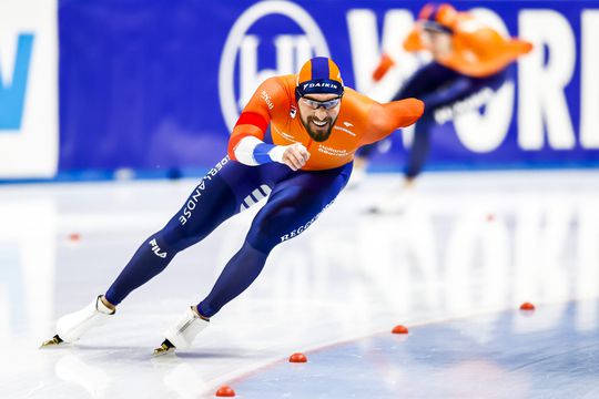 Kjeld Nuis pakt Europese titel op 1500 meter af van Thomas Krol