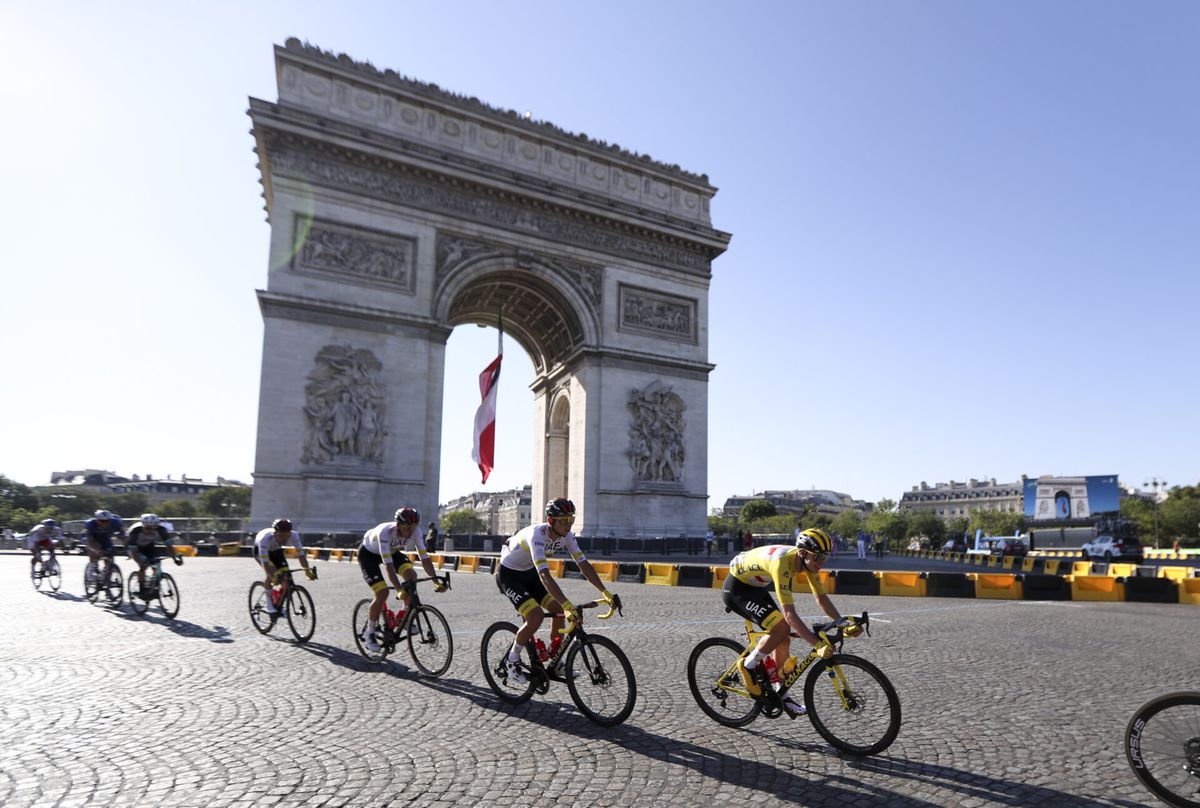 TV-gids: zo kijk je naar de strijdende sprinters op de Champs-Élysées in de laatste Tour-etappe