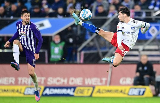 HSV met scorende Ludovit Reis verpulvert de nummer 17 van 2. Bundesliga
