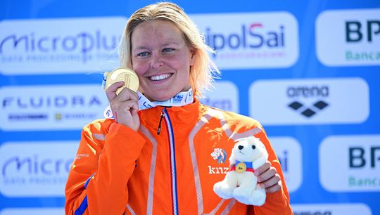 De 5 kilometer is van Sharon van Rouwendaal! Nederlandse wint 3e Europese titel op rij