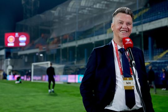 Zo hoorde Louis van Gaal van het gelijkspel van Noorwegen: 'Ik ging juichen ja, en toen deed de rest mee!'