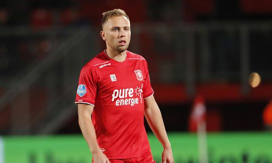 😂 | Xandro Schenk naar De Graafschap, Sparta: 'Weet je het zeker?'