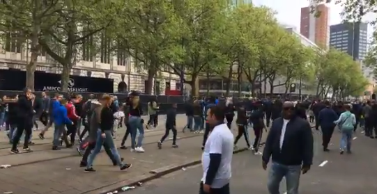 Feyenoord-fans verlaten Stadhuisplein en De Kuip na 3-0 van Excelsior (video)